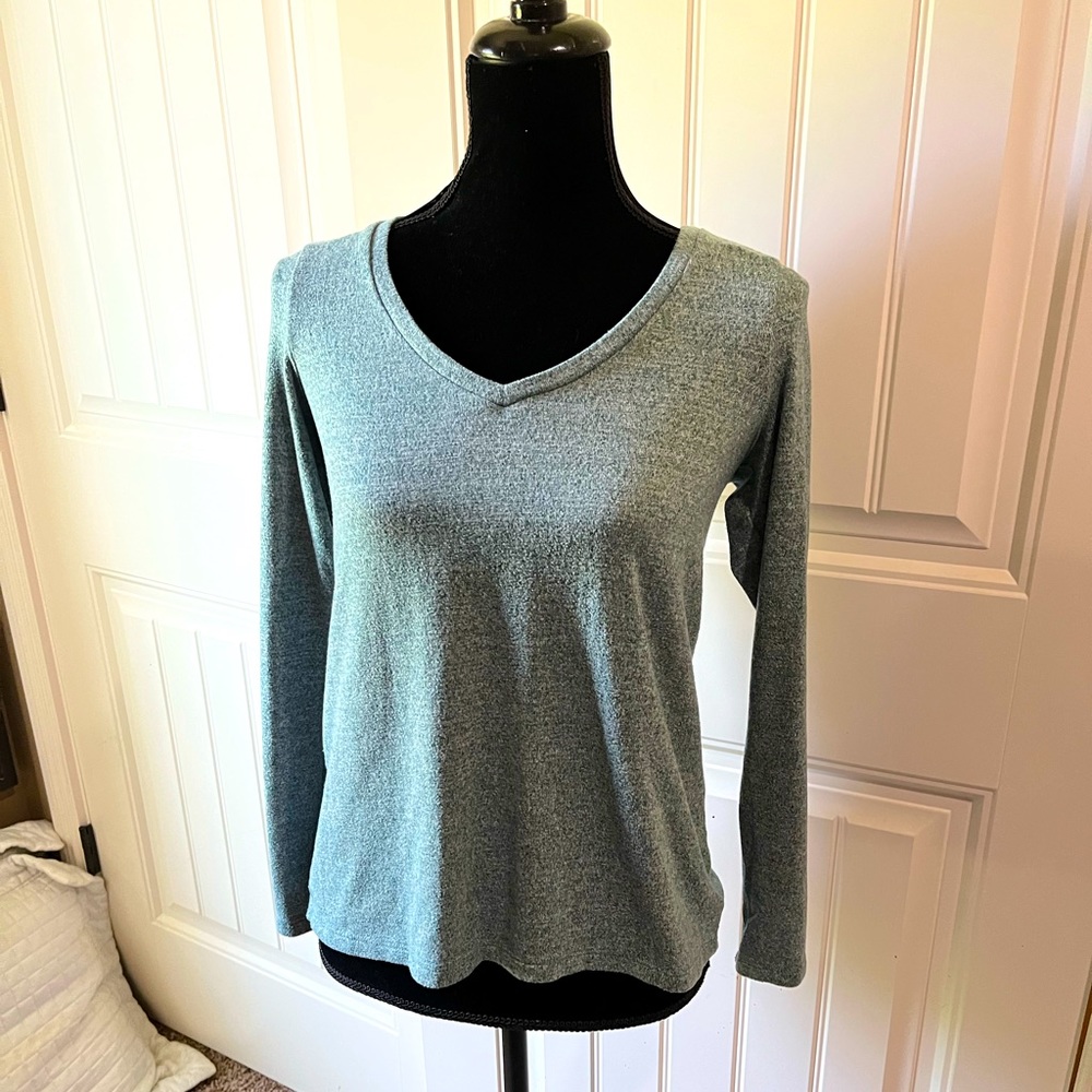 American Eagle super soft sweater